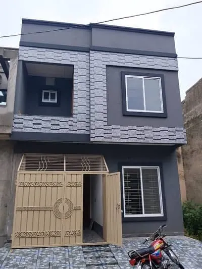 1 Kanal Triple Storey – 9 Beds